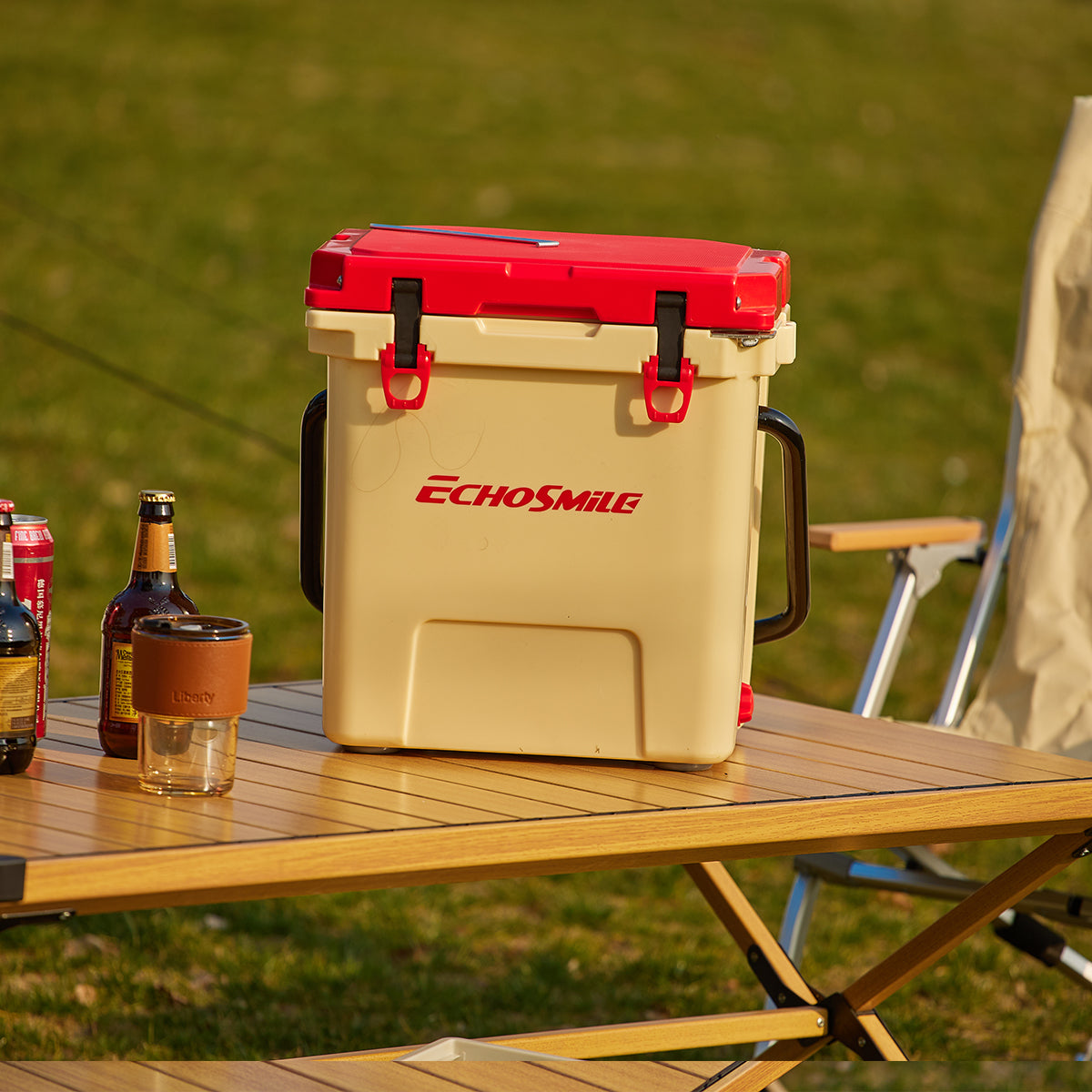 18Qt Red Beige Colorblocked Insulated Case